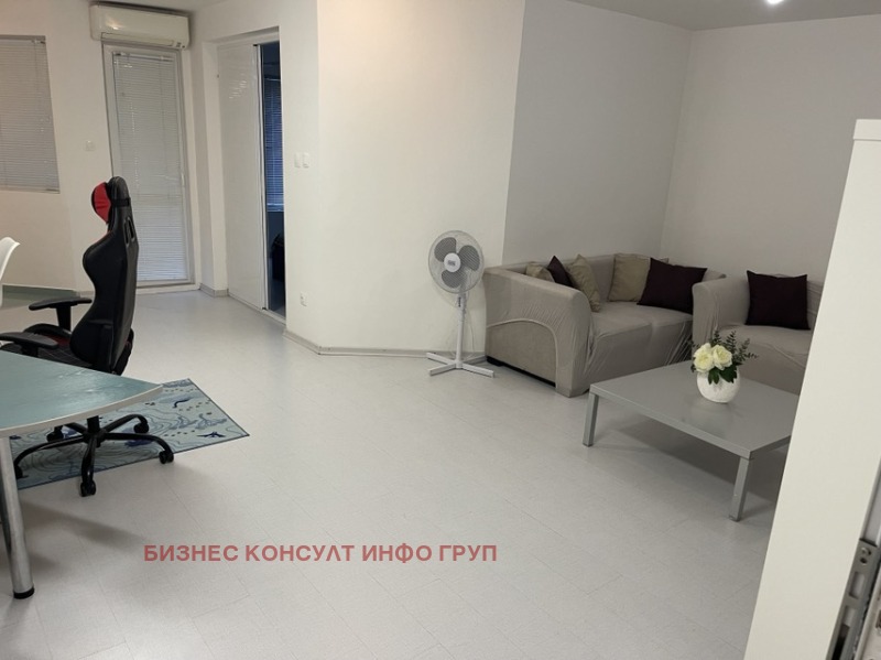Kiralık  1 yatak odası Sofia , Oborişe , 70 metrekare | 82219949