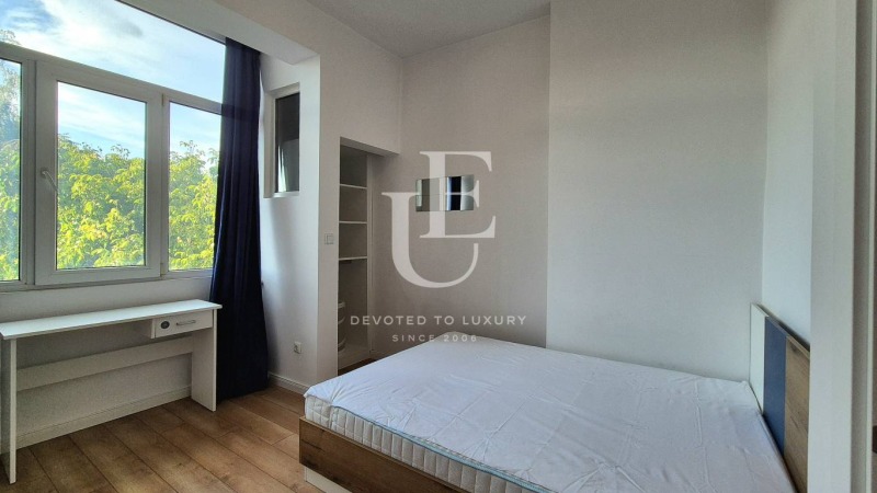 De inchiriat  1 dormitor Sofia , Țentâr , 60 mp | 94036437