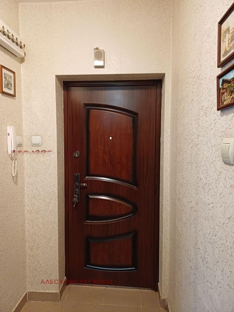 Дава под наем 3-СТАЕН, гр. София, Лагера, снимка 9 - Апартаменти - 55323354