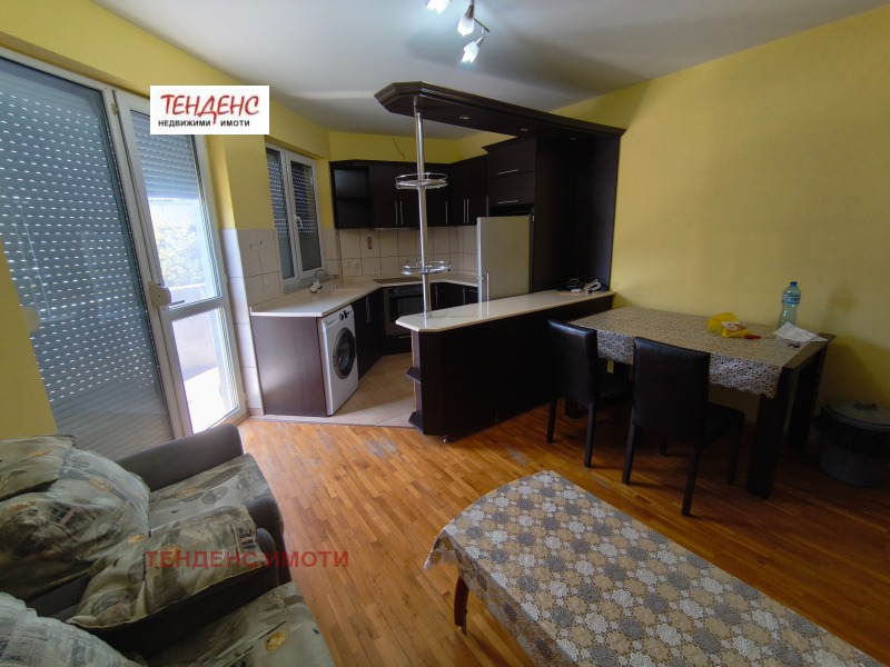 Дава под наем  3-стаен град Кърджали , Възрожденци , 100 кв.м | 98995870