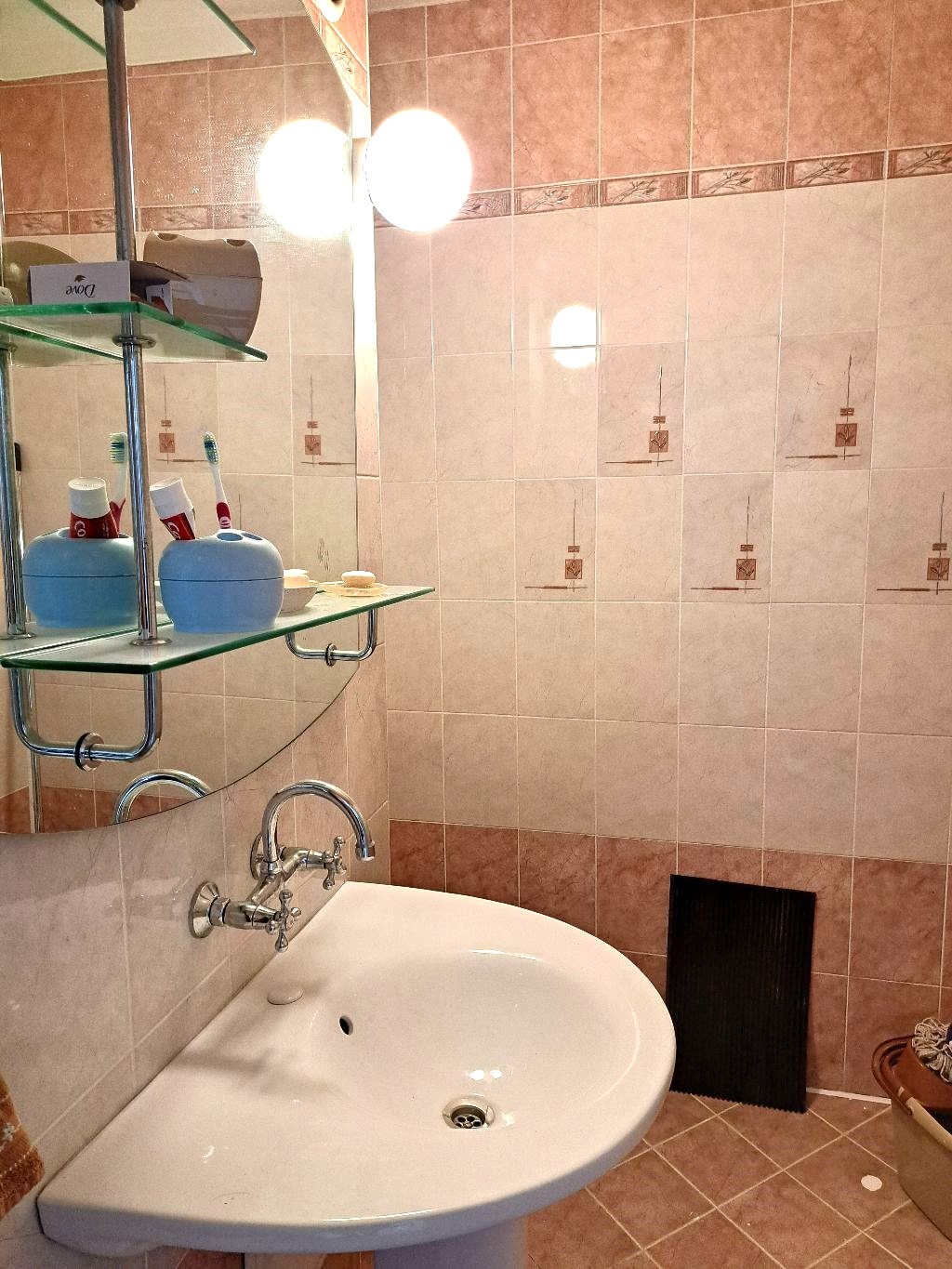 Дава под наем 2-СТАЕН, гр. София, Дианабад, снимка 13 - Апартаменти - 54202983