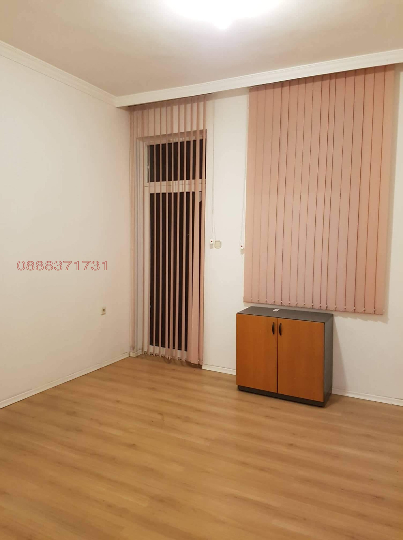 Дава под наем 3-СТАЕН, гр. София, Център, снимка 3 - Апартаменти - 54190809