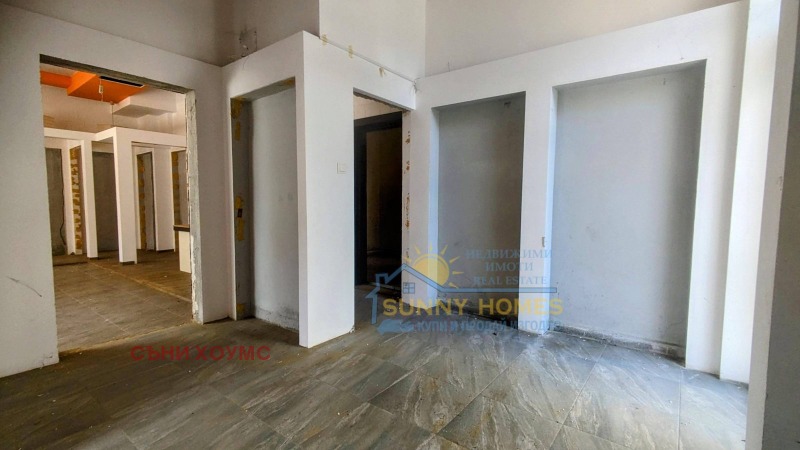 Til leje  Butik Veliko Tarnovo , Tsentar , 80 kvm | 47507373 - billede [3]