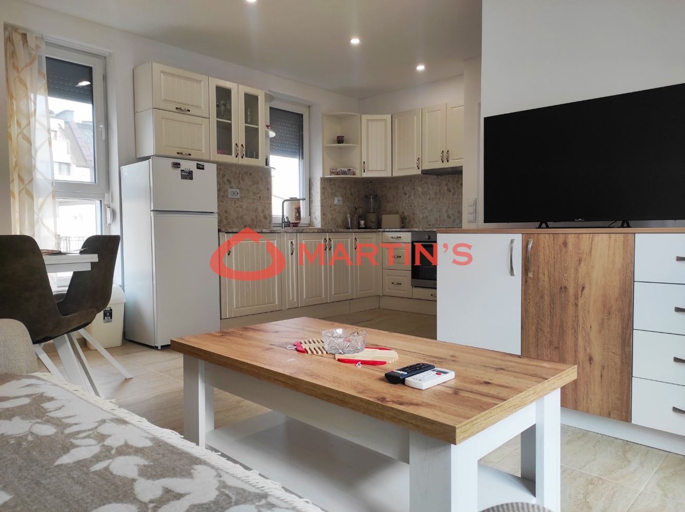 Дава под наем 3-СТАЕН, гр. София, Хиподрума, снимка 2 - Апартаменти - 53915033