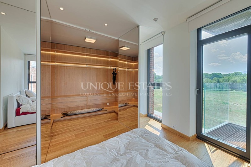 Zu vermieten  3 Schlafzimmer Sofia , Iwan Wazow , 181 qm | 99107443 - Bild [13]
