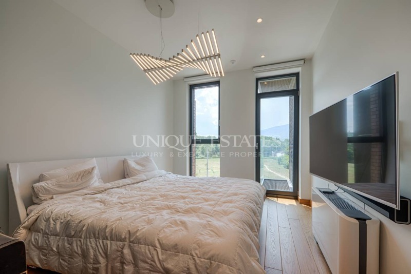 Zu vermieten  3 Schlafzimmer Sofia , Iwan Wazow , 181 qm | 99107443 - Bild [9]