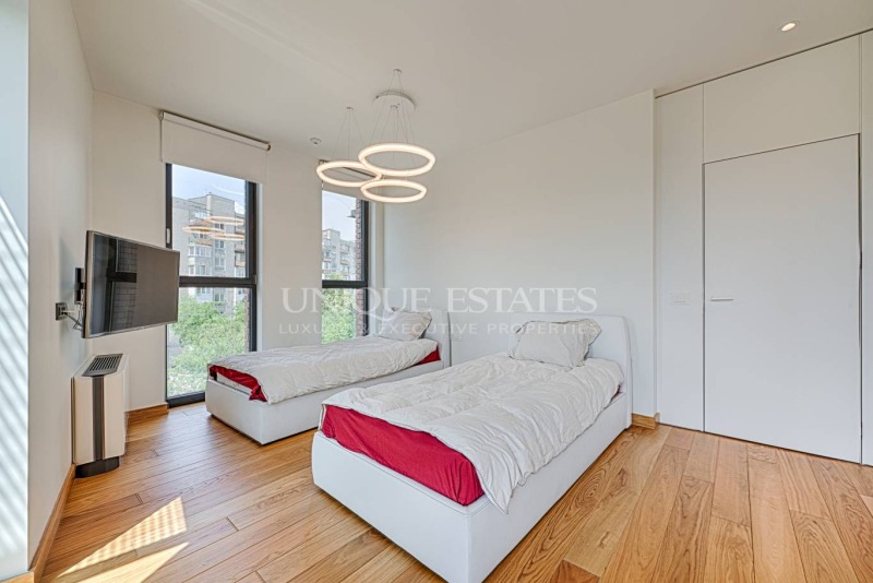 Zu vermieten  3 Schlafzimmer Sofia , Iwan Wazow , 181 qm | 99107443 - Bild [16]