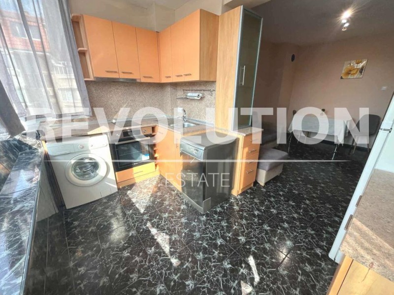 Vuokrattavana  1 makuuhuone Varna , Konfuto , 60 neliömetriä | 40086775