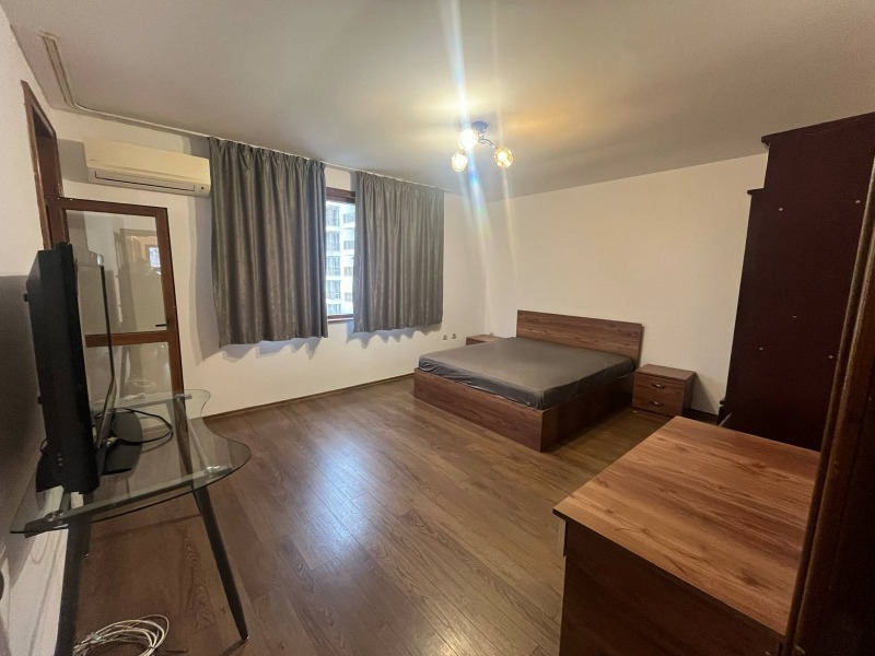 Дава под нем  3-стаен, град Пловдив, Христо Смирненски •  600 EUR • ID 49955897 — holmes.bg - [1] 