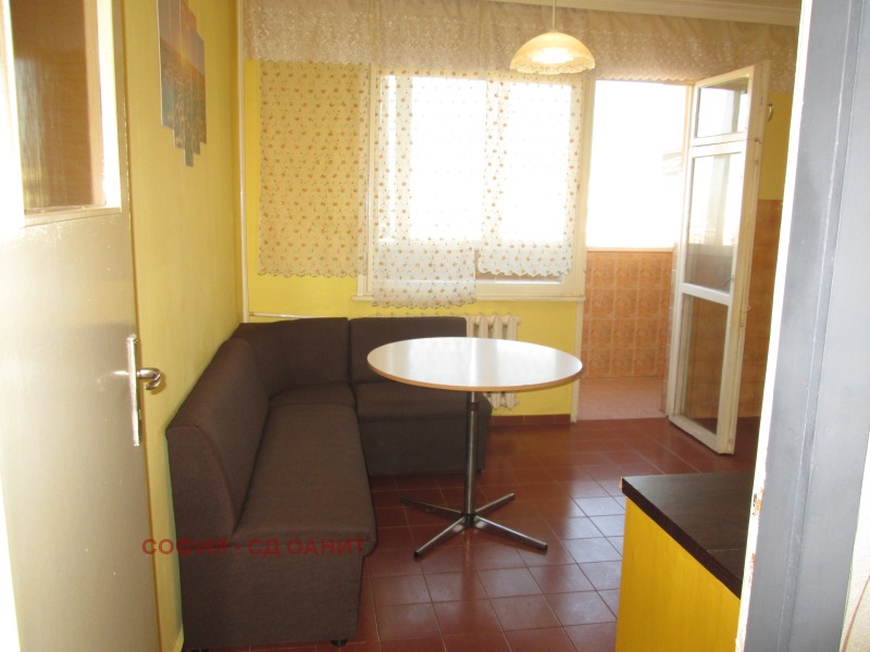 Под наем 3-СТАЕН, град София, Надежда 2 • 1150 лв. / 587.99 € • 28780272 1