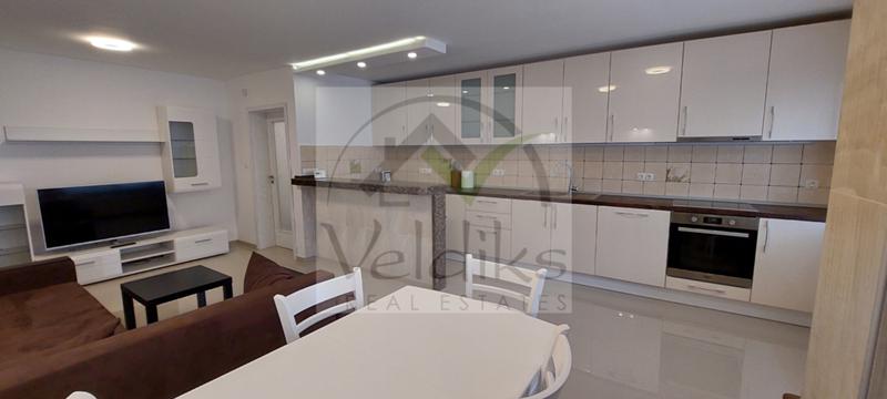 Дава под наем 3-СТАЕН, гр. София, Оборище