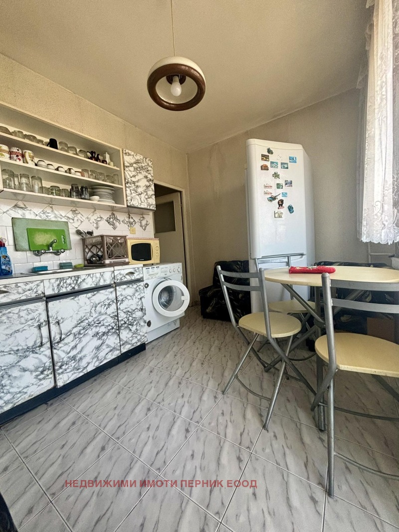 Дава под наем  3-стаен град Перник , Изток , 90 кв.м | 46951683 - изображение [6]