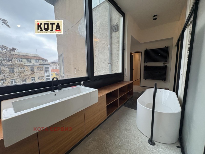 Kiadó  3 hálószobás Sofia , Centar , 220 négyzetméter | 45203681 - kép [4]