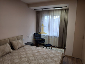 1 quarto Iztok, Pernik 1