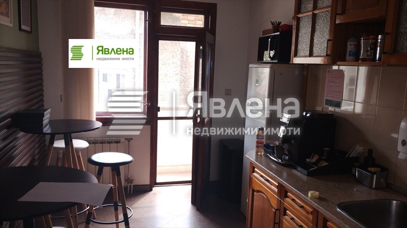 Дава под наем МНОГОСТАЕН, гр. София, Център, снимка 3 - Апартаменти - 54842011