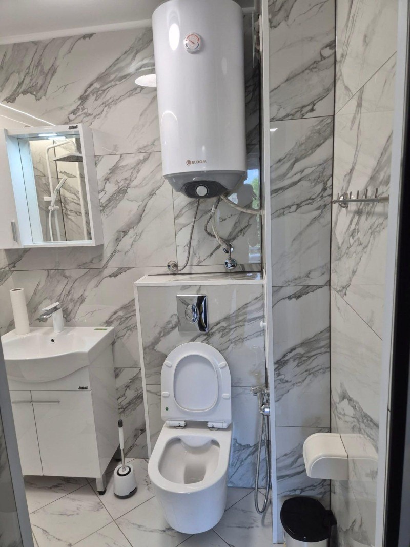 En renta  Estudio Plovdiv , Karshiyaka , 30 metros cuadrados | 64028489 - imagen [3]