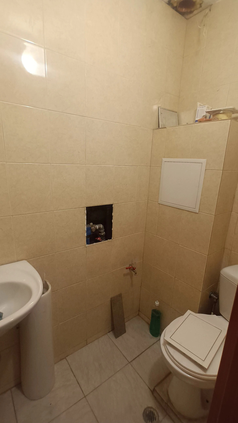 Kiadó  Üzlet Sofia , Nadezsda 2 , 35 négyzetméter | 58988368 - kép [4]