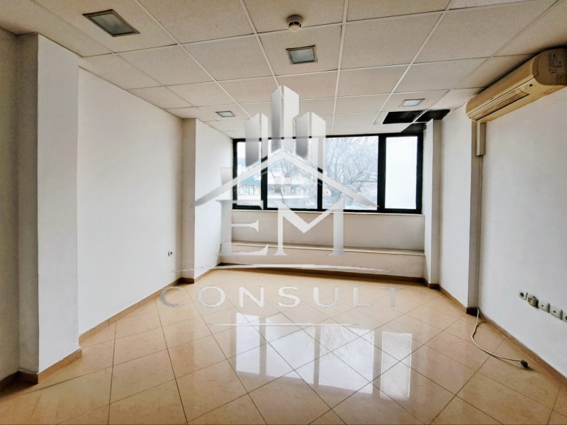 Дава под Наем ОФИС в град Кърджали, Център - 32 кв.м / 199 € » 389.21 лв., ЕМ КОНСУЛТ ИНЖЕНЕРИНГ ЕООД