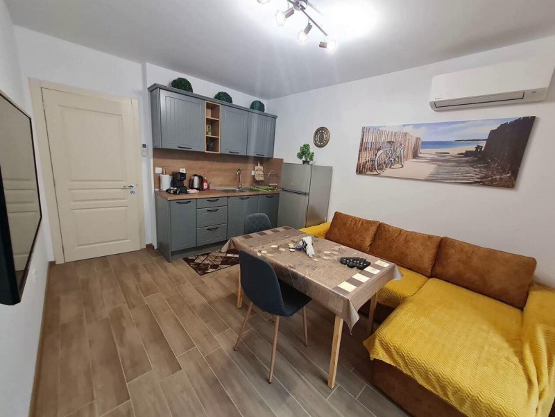 De inchiriat  1 dormitor Varna , Țentâr , 50 mp | 50048942 - imagine [15]