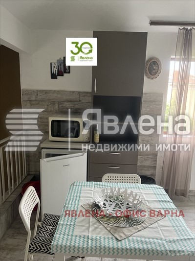 Дава под наем 2-СТАЕН, гр. Варна, Център, снимка 2 - Апартаменти - 54934655