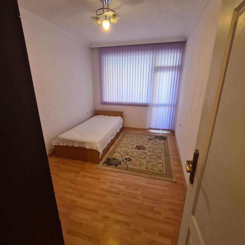 En renta  2 dormitorios Plovdiv , Marasha , 100 metros cuadrados | 84220588 - imagen [6]