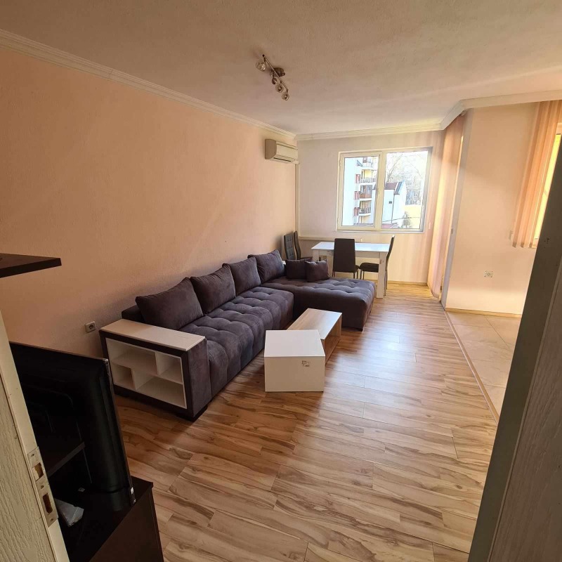 Дава под нем  3-стаен, град Пловдив, Мараша •  400 EUR • ID 37645343 — holmes.bg - [1] 