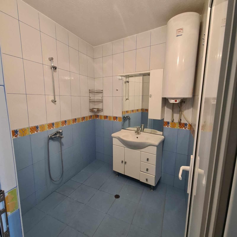 En renta  2 dormitorios Plovdiv , Marasha , 100 metros cuadrados | 84220588 - imagen [9]