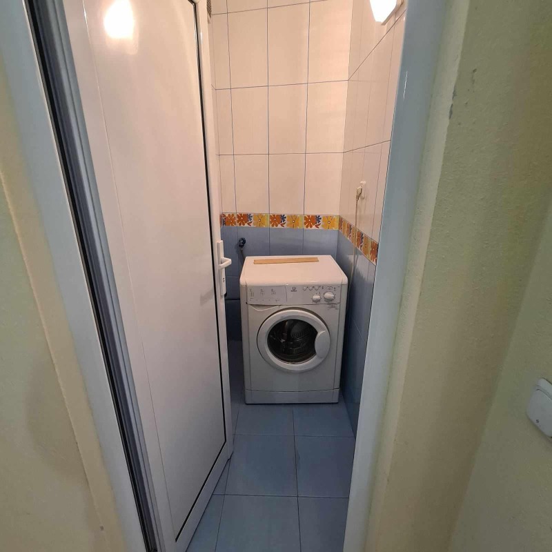 En renta  2 dormitorios Plovdiv , Marasha , 100 metros cuadrados | 84220588 - imagen [10]