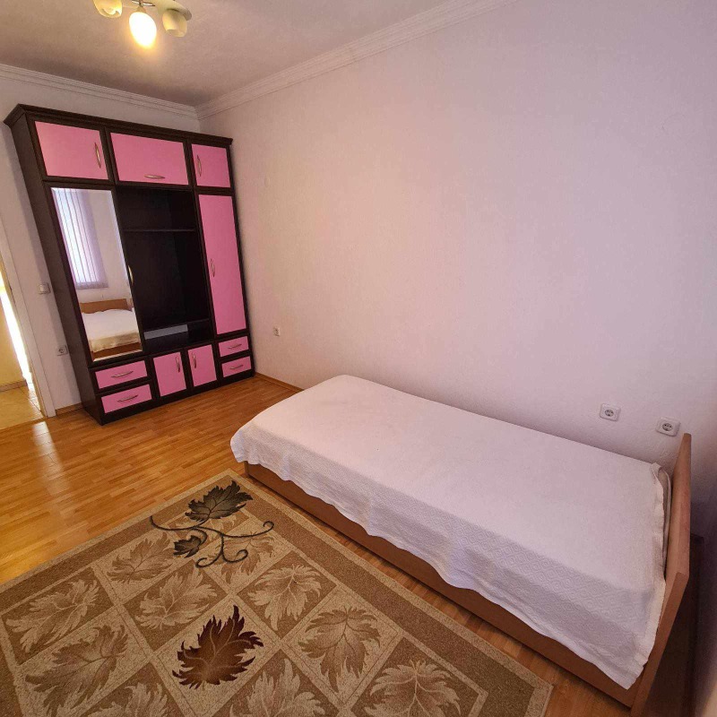 En renta  2 dormitorios Plovdiv , Marasha , 100 metros cuadrados | 84220588 - imagen [7]