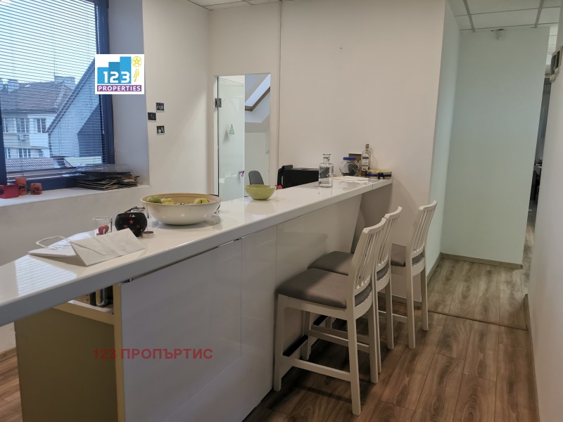Para alugar  Escritório Sofia , Zona B-18 , 230 m² | 25382227 - imagem [7]