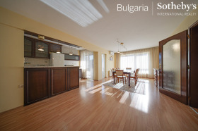 3 bedroom Lozenets, Sofia 6