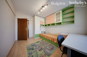 3 bedroom Lozenets, Sofia 13