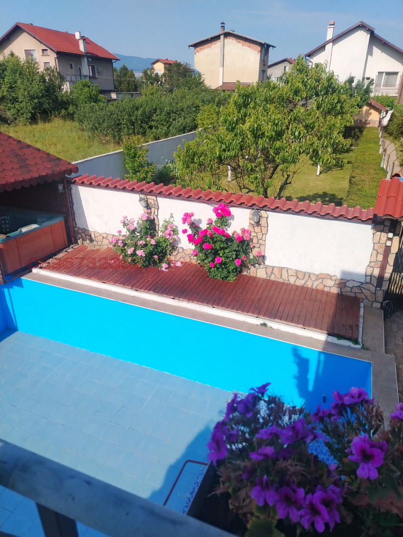 Para alugar  1 quarto Sofia , Vrajdebna , 300 m² | 14088374 - imagem [2]