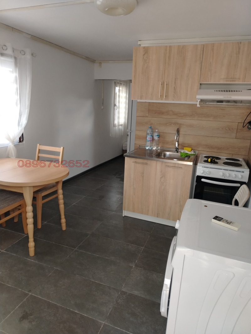 För uthyrning  1 sovrum Sofia , Vrajdebna , 300 kvm | 44030528 - bild [4]