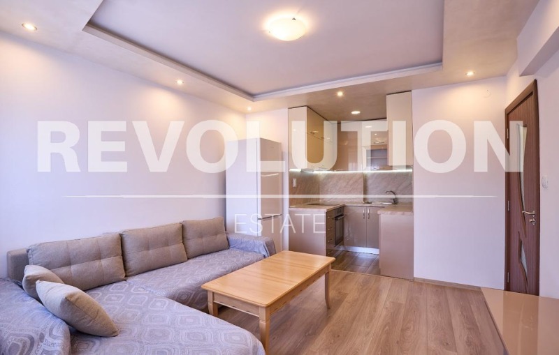 Дава под нем  3-стаен, град Пловдив, Каменица 1 •  575 EUR • ID 70574128 — holmes.bg - [1] 