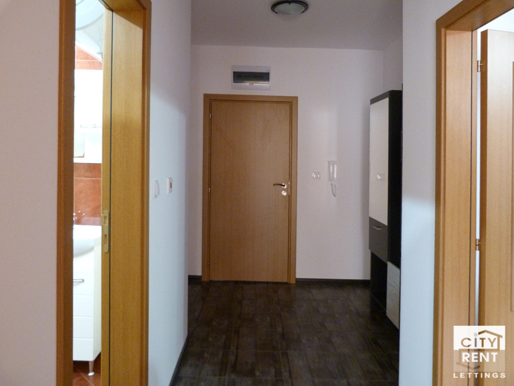 Дава под наем 2-СТАЕН, гр. Велико Търново, Център, снимка 4 - Апартаменти - 53725290