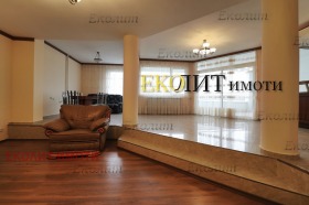 3 makuuhuonetta Dianabad, Sofia 4