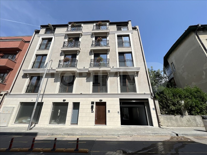 Издаје се  2 спаваће собе Варна , Грацка махала , 80 м2 | 82728289 - слика [12]