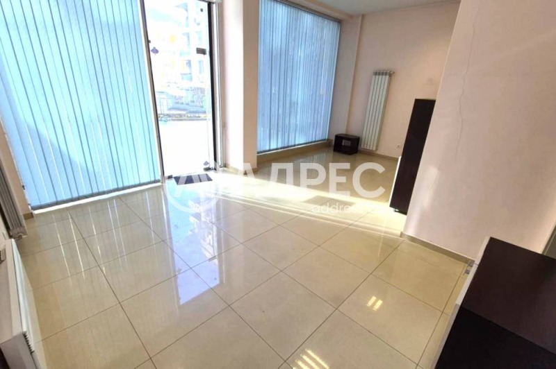 Дава под наем МАГАЗИН, гр. София, Манастирски ливади, снимка 3 - Магазини - 53520036