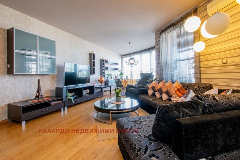 K pronájmu  1 ložnice Sofia , Iztok , 94 m2 | 26808916