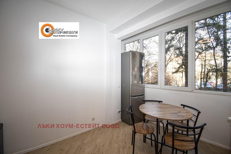 K pronájmu  2 ložnice Sofia , Javorov , 100 m2 | 68973553 - obraz [8]