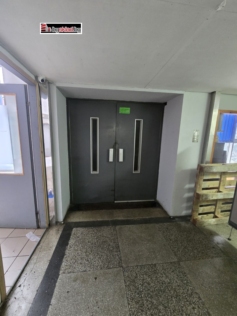 Para alugar  Escritório Sofia , Voenna rampa , 1207 m² | 50923883 - imagem [2]