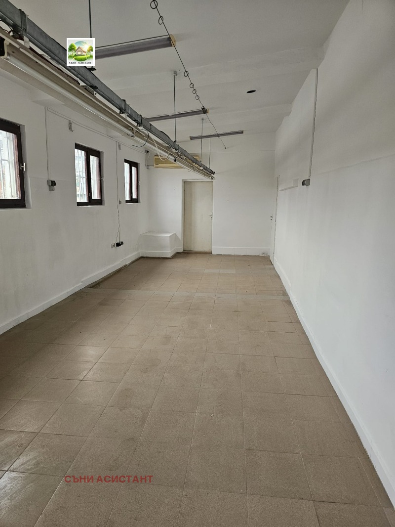 Дава под наем ПРОМ. ПОМЕЩЕНИЕ, гр. Чирпан, област Стара Загора, снимка 3 - Производствени сгради - 52651663