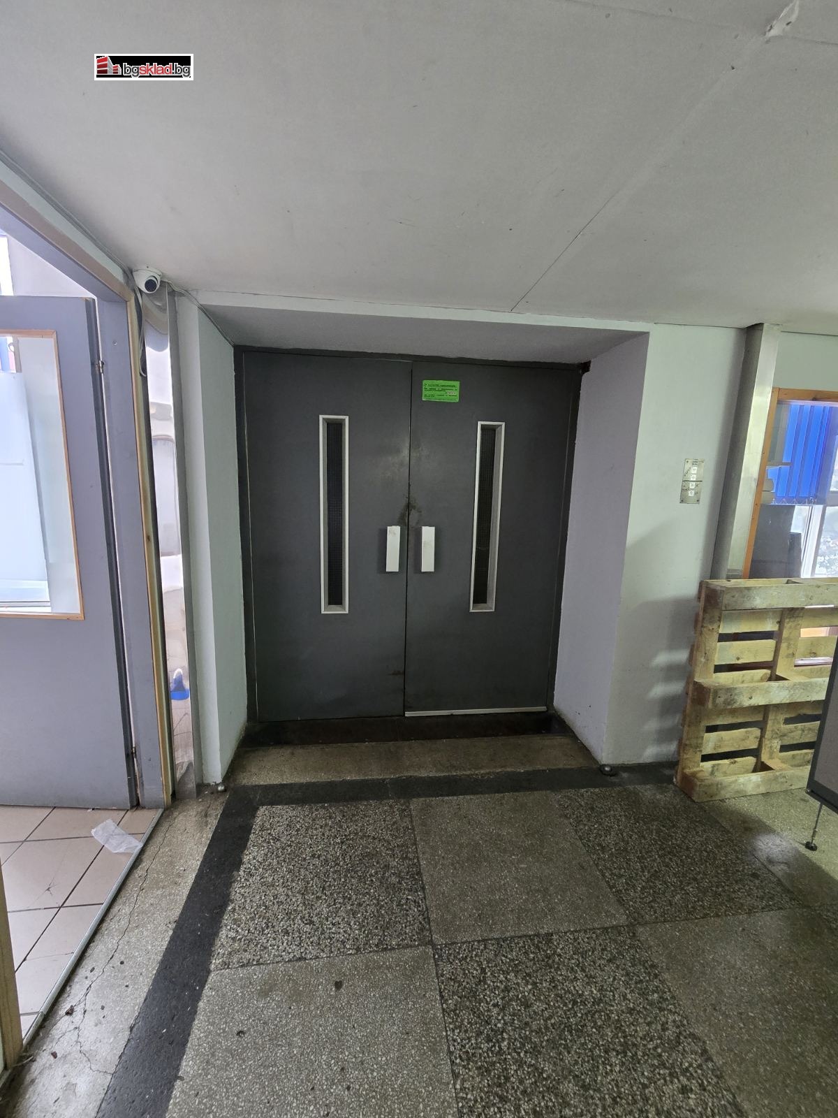 Дава под наем ОФИС, гр. София, Военна рампа, снимка 2 - Офиси - 54104258