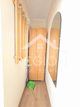 1 dormitorio Pobeda, Varna 4